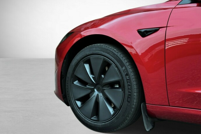 tesla-model-3-elektrisitet-2024-big-6