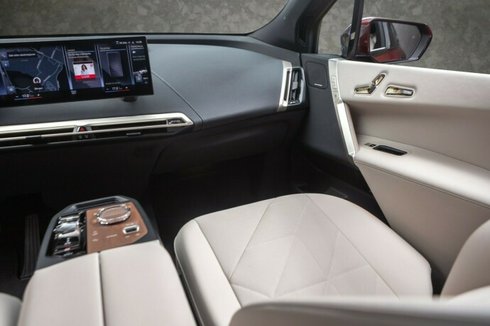 bmw-ix-elektrisitet-2023-big-29