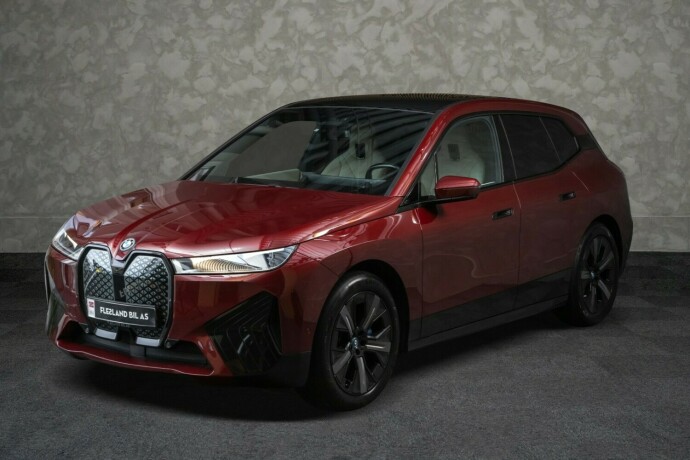 bmw-ix-elektrisitet-2023-big-1