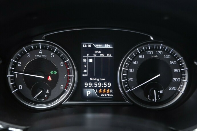 suzuki-vitara-elektrisitetbensin-2021-big-14