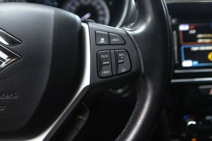 suzuki-vitara-elektrisitetbensin-2021-big-12