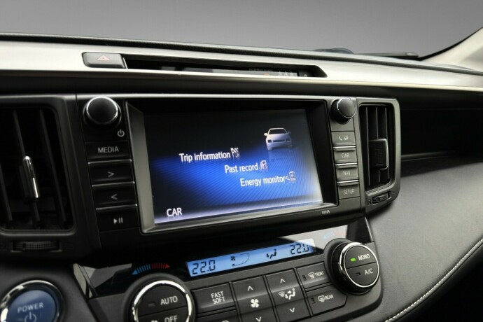 toyota-rav4-elektrisitetbensin-2016-big-17