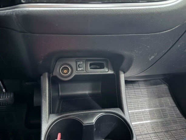 mitsubishi-outlander-diesel-2014-big-16