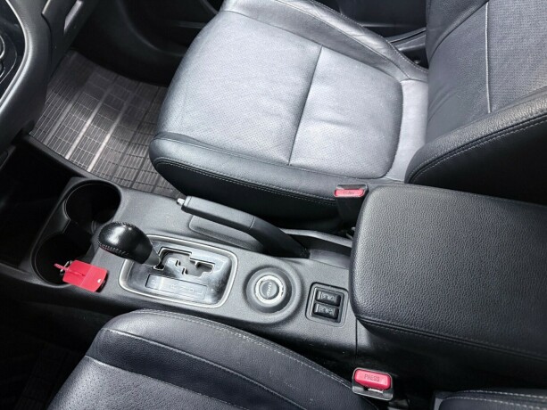mitsubishi-outlander-diesel-2014-big-14