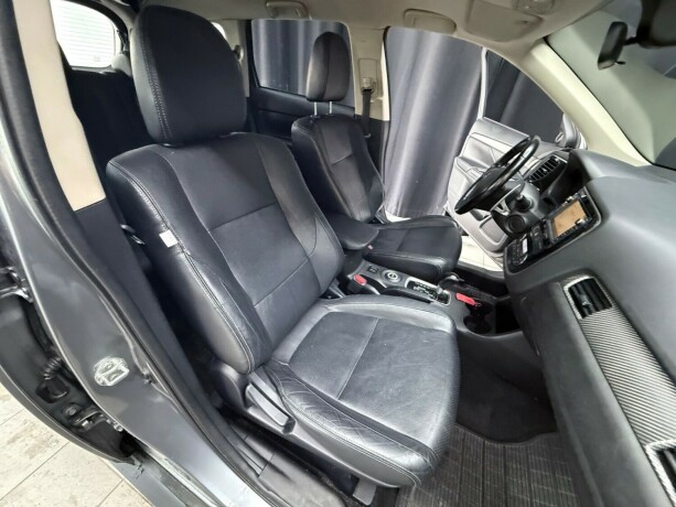 mitsubishi-outlander-diesel-2014-big-25