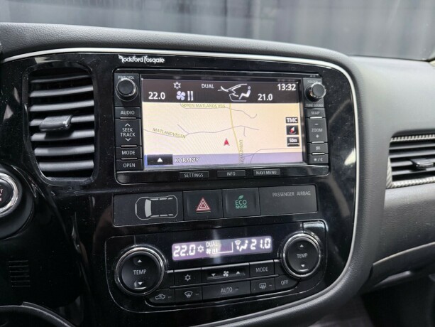mitsubishi-outlander-diesel-2014-big-17