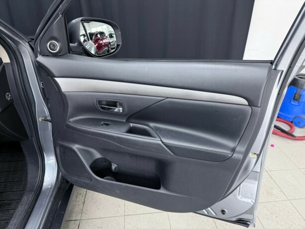 mitsubishi-outlander-diesel-2014-big-24