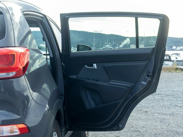 kia-sportage-bensin-2015-big-15