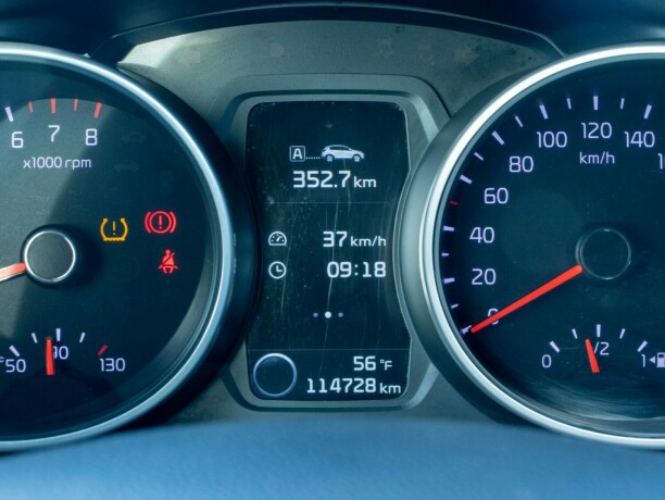 kia-sportage-bensin-2015-big-24
