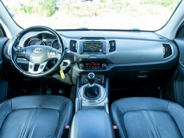 kia-sportage-bensin-2015-big-36