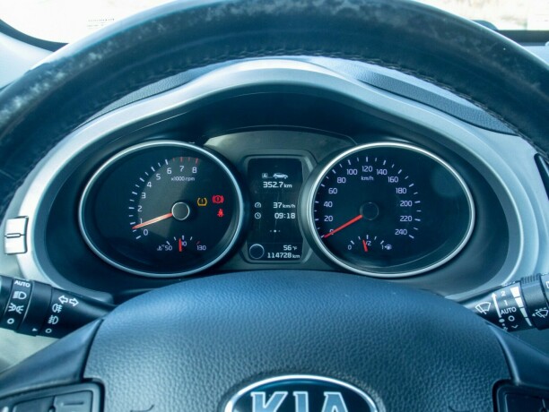 kia-sportage-bensin-2015-big-23