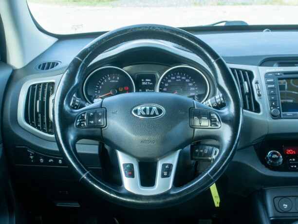kia-sportage-bensin-2015-big-30