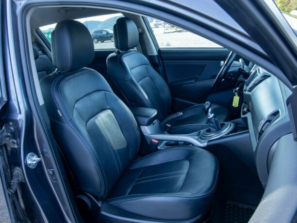 kia-sportage-bensin-2015-big-43