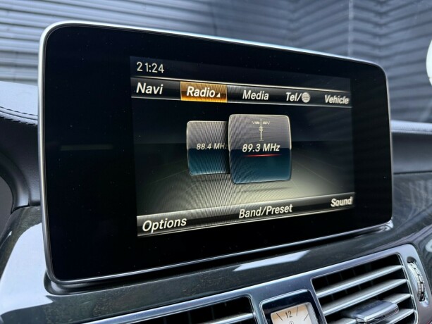 mercedes-benz-cls500-bensin-2015-big-18