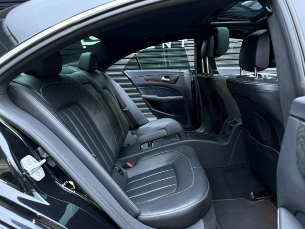 mercedes-benz-cls500-bensin-2015-big-29