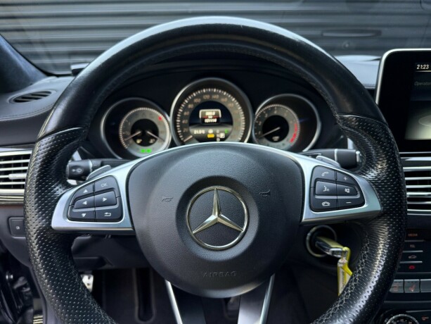 mercedes-benz-cls500-bensin-2015-big-13