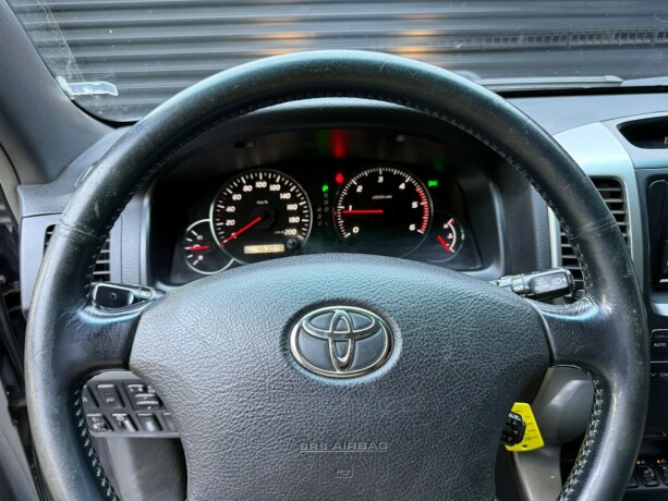 toyota-land-cruiser-diesel-2005-big-13