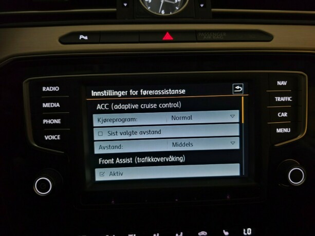 volkswagen-passat-diesel-2015-big-30
