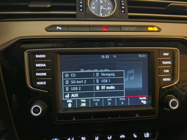 volkswagen-passat-diesel-2015-big-28
