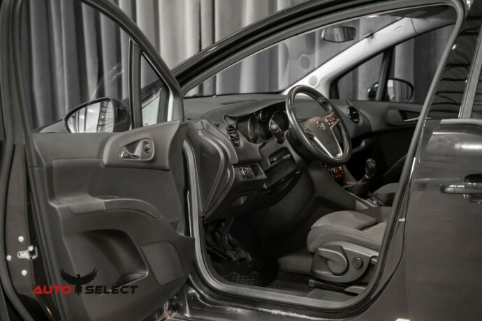 opel-meriva-diesel-2012-big-17