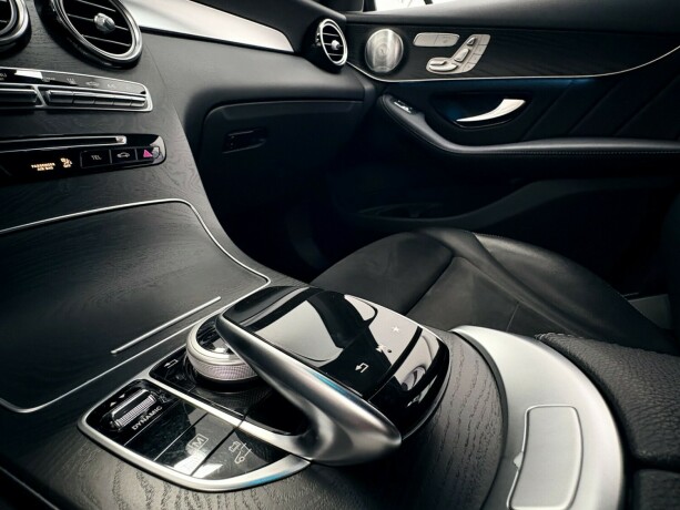 mercedes-benz-glc350-e-plug-in-petrol-2018-big-14
