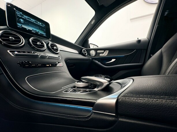 mercedes-benz-glc350-e-plug-in-petrol-2018-big-13