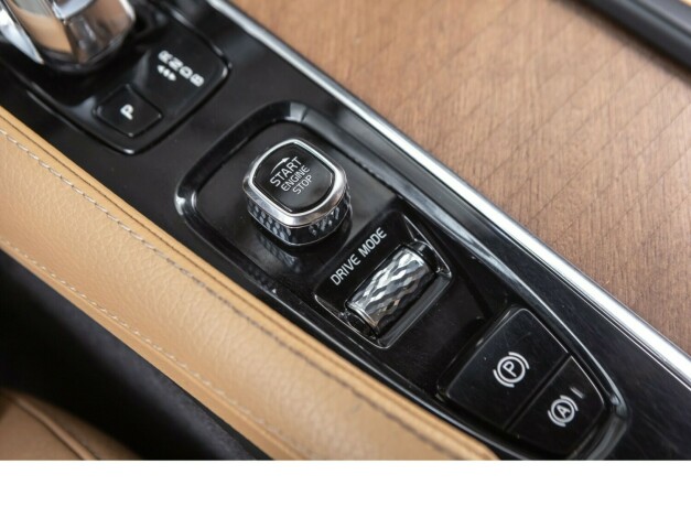 volvo-xc-90-elektrisitetbensin-2018-big-23