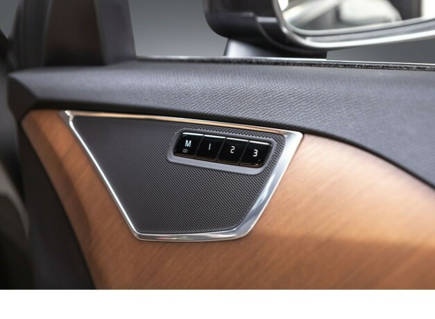 volvo-xc-90-elektrisitetbensin-2018-big-34