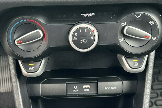 kia-picanto-bensin-2019-big-12