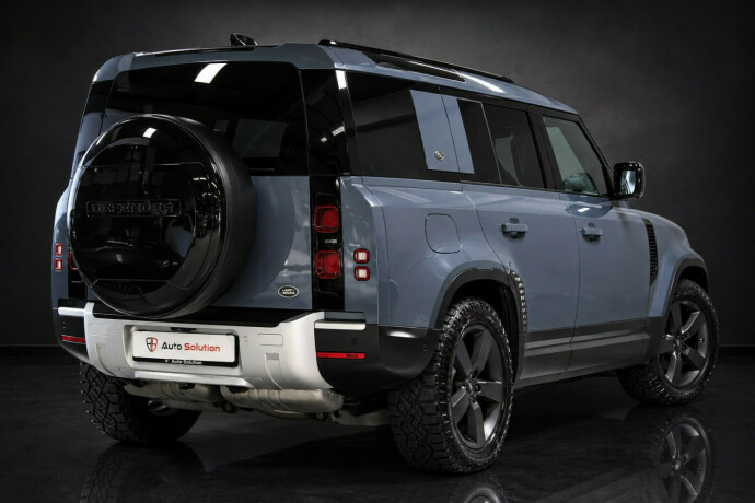 land-rover-defender-110-elektrisitetdiesel-2023-big-1