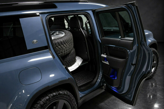 land-rover-defender-110-elektrisitetdiesel-2023-big-4