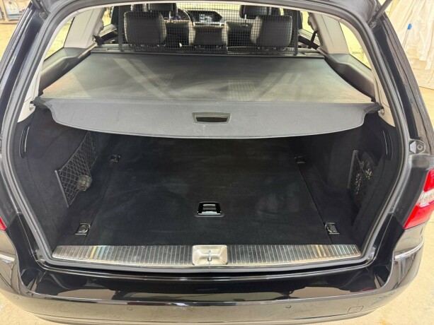 mercedes-benz-e200c-diesel-2011-big-25