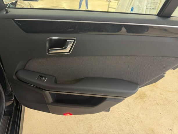 mercedes-benz-e200c-diesel-2011-big-23