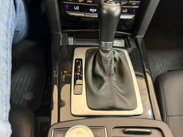 mercedes-benz-e200c-diesel-2011-big-18
