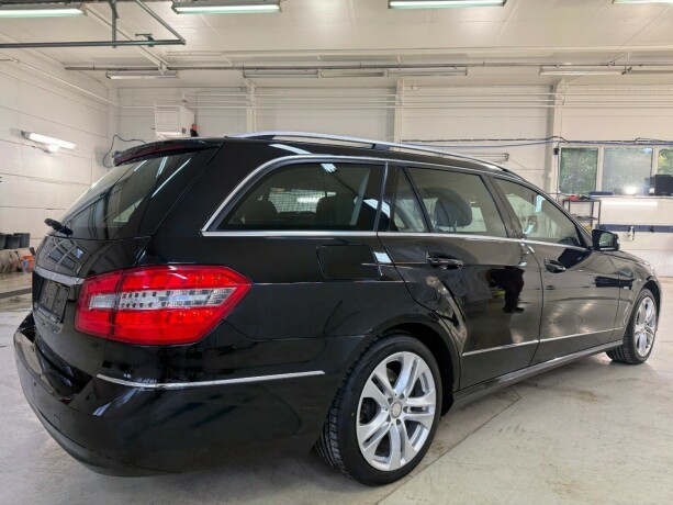 mercedes-benz-e200c-diesel-2011-big-5