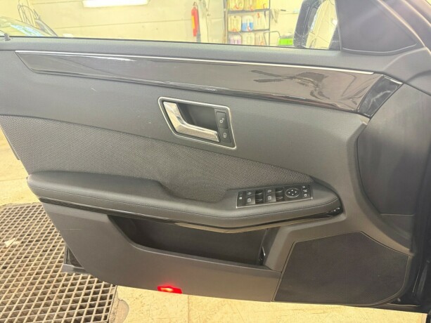 mercedes-benz-e200c-diesel-2011-big-30