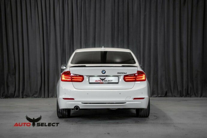 bmw-320d-diesel-2013-big-8