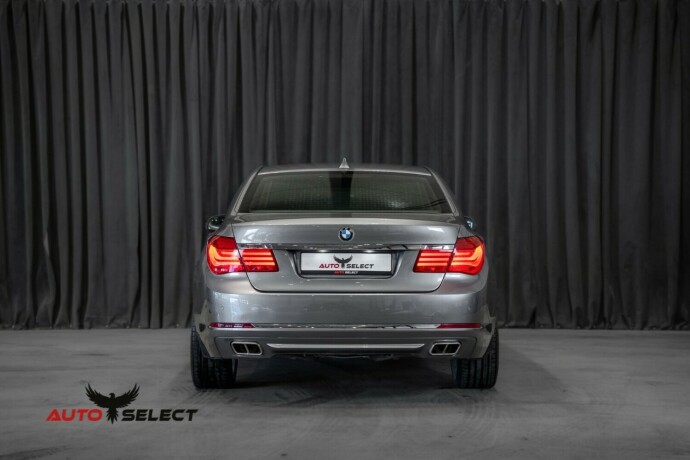bmw-740d-diesel-2012-big-7