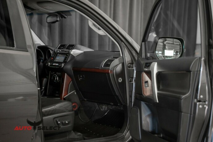 toyota-land-cruiser-diesel-2015-big-17