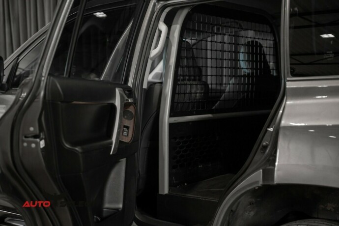 toyota-land-cruiser-diesel-2015-big-14