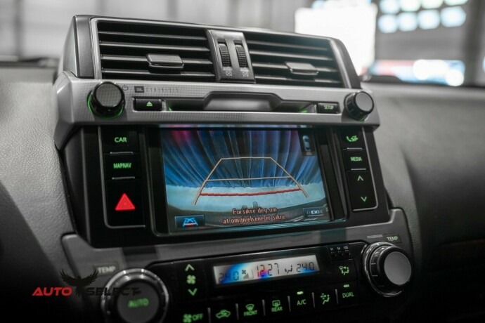 toyota-land-cruiser-diesel-2015-big-43