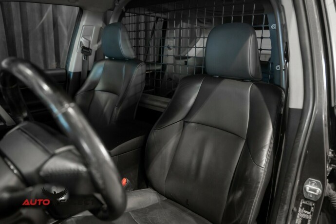 toyota-land-cruiser-diesel-2015-big-24