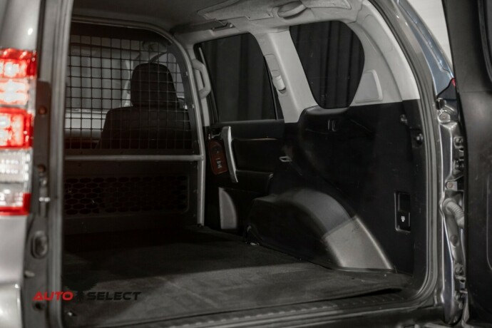 toyota-land-cruiser-diesel-2015-big-9