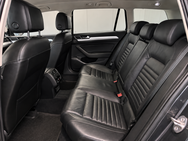 volkswagen-passat-elektrisitetbensin-2018-big-10