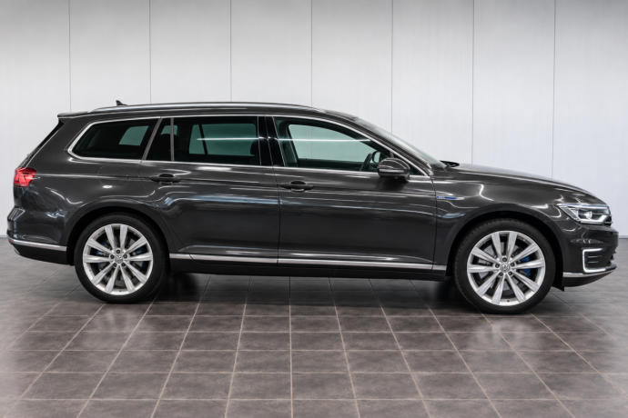 volkswagen-passat-elektrisitetbensin-2018-big-7