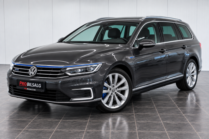volkswagen-passat-elektrisitetbensin-2018-big-0