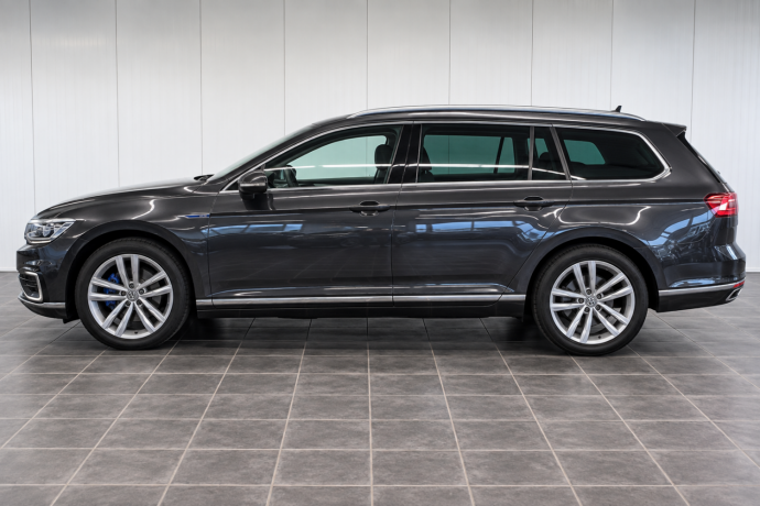 volkswagen-passat-elektrisitetbensin-2018-big-6