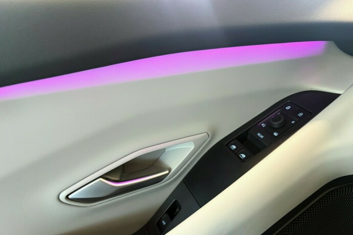 ford-explorer-elektrisitet-2025-big-26