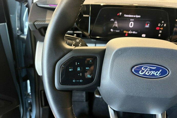 ford-explorer-elektrisitet-2025-big-25