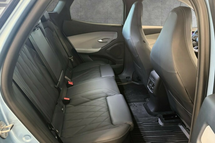 ford-explorer-elektrisitet-2025-big-11